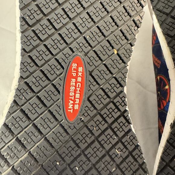 Captain Marvel Skechers Women’s 8 Slip Resistant Slip-On Relaxed Fit - Picture 6 of 10